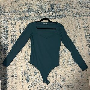 Abercrombie Green sweetheart neck line long-sleeved bodysuit size medium